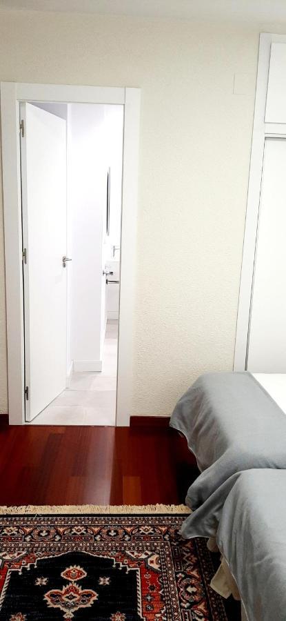 Large Apartment With Large And Sunny Terrace - Garden & Outdoor Gym , Alicante Center Ngoại thất bức ảnh